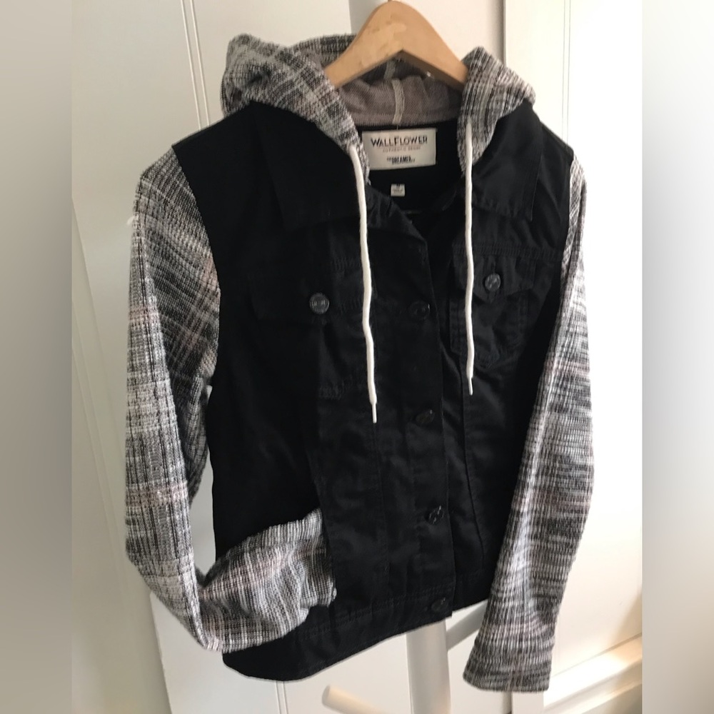 Wallflower Hooded Black Jean Jacket Size M